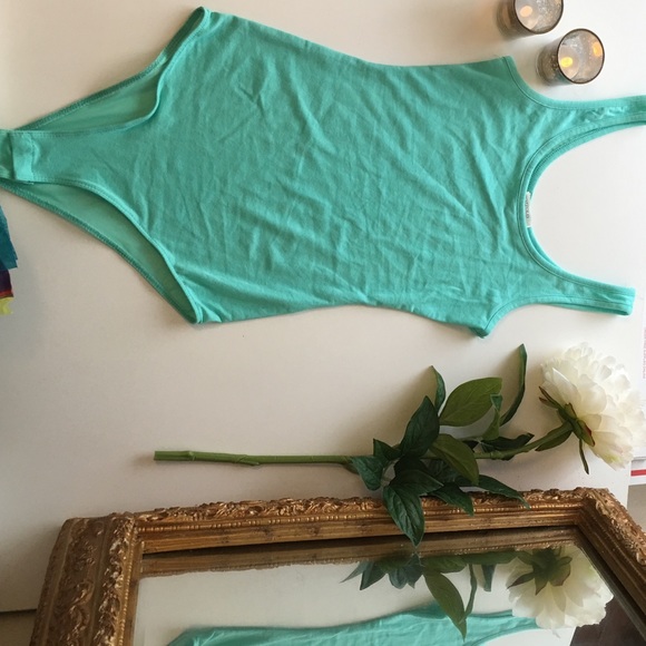 💐Mint Sheer Back Bodysuit - Picture 3 of 4