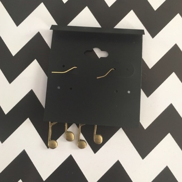 Antique gold bronze music note drop hook earrings - Picture 3 of 3