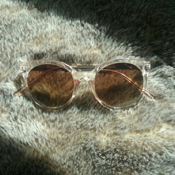 round sunglasses