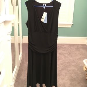 B-Slim Black Dress