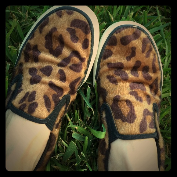Airwalk leopard cheetah slip on shoes