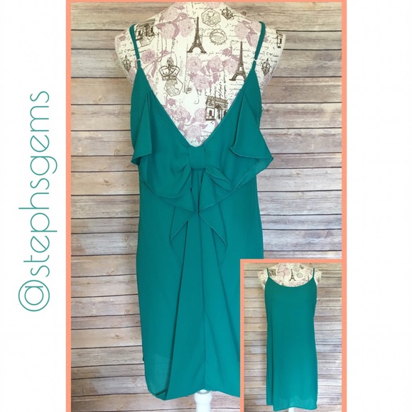 Jewel Green Dress w/ Bow Back - Picture 2 of 2