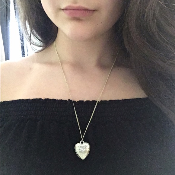 Beautiful silver heart necklace