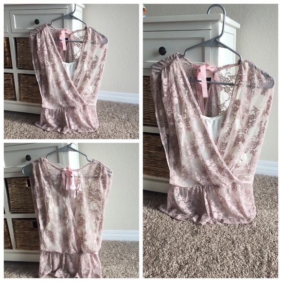 Pretty pink lace and ivory tank top