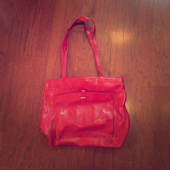 Red tote