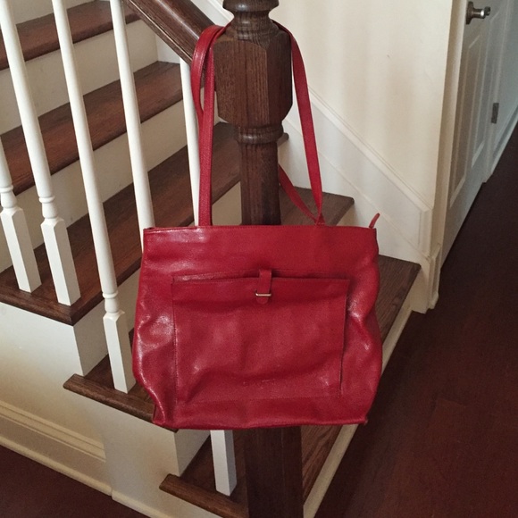 Red tote - Picture 2 of 4
