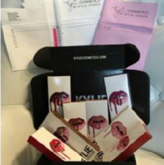 Brand New! Kylie Jenner Lip Gloss (Candy K) - Picture 4 of 4