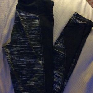 Small Under Armour leggings