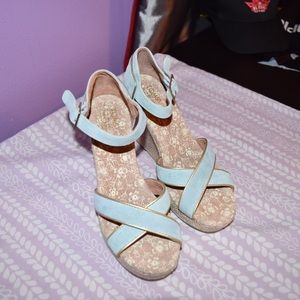 TOMS Woman's Wedge Shoe, Light Blue Suede Gold-6