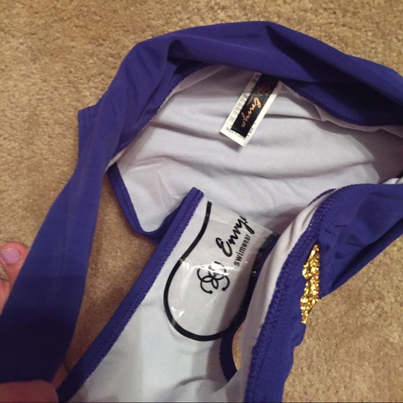 NWT!! - Picture 2 of 4