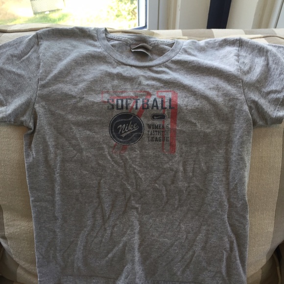 Gray Nike Softball T shirt size small EUC