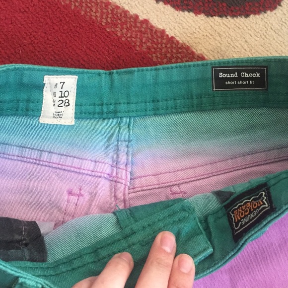 Volcom Shorts - Picture 3 of 3