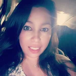 Meet your Posher, Vanessa