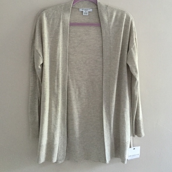 Liz Claiborne cardigan size: small petite