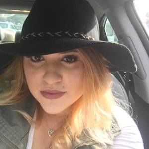 Meet your Posher, Alicia