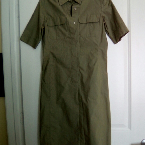 Dress - Picture 2 of 2
