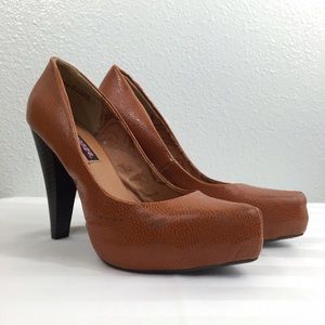 Dollhouse Burnt Orange Pumps