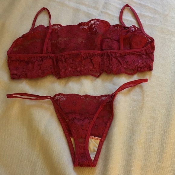 4/$30 Lace Set 🎈 - Picture 2 of 2