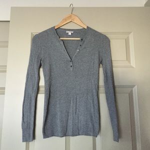Gap heather grey sweater