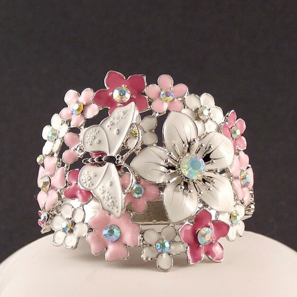 Pink Floral Clamper