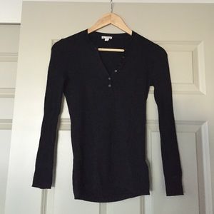 Gap black sweater
