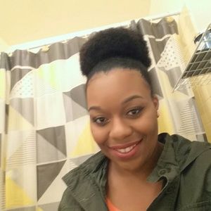 Meet your Posher, Anita