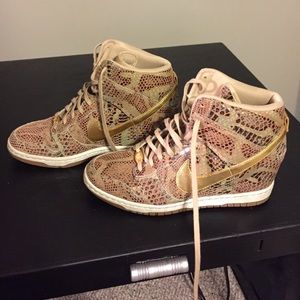 Nike Year of the Snake 2013 Dunk Sky Hi's Womens 9