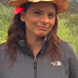 Meet your Posher, Laurie