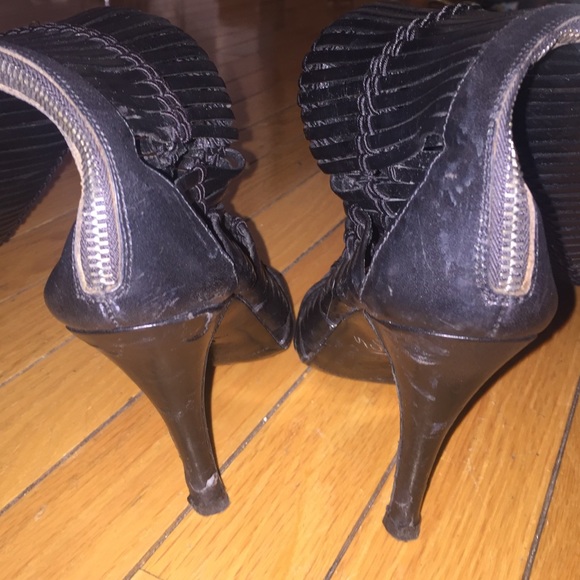 Singrid Morrison cut out high leather boots - Picture 3 of 3