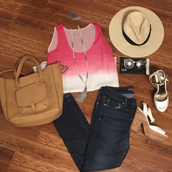 🔴SOLD🔴 Calvin Klein Pink & White Ombré top - Picture 1 of 3