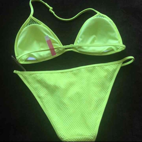 🚫sold on ♏️Victorias secret yellow mesh bikini - Picture 2 of 3