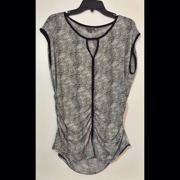 MUST GO! Vince Camuto NWOT Ruched Top