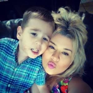 Meet your Posher, Deya