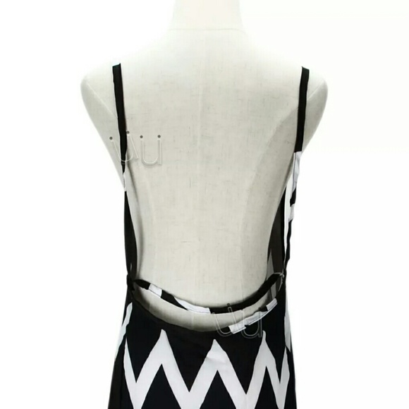 Black and white zigzag mini dress cute adorable - Picture 2 of 4