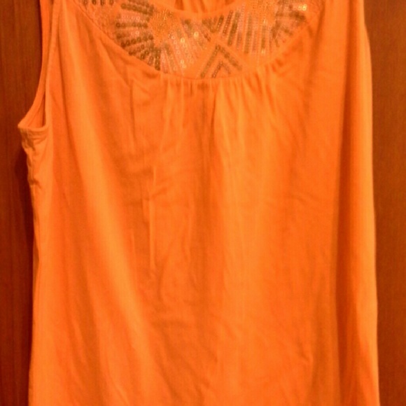 Shirt - Picture 2 of 3