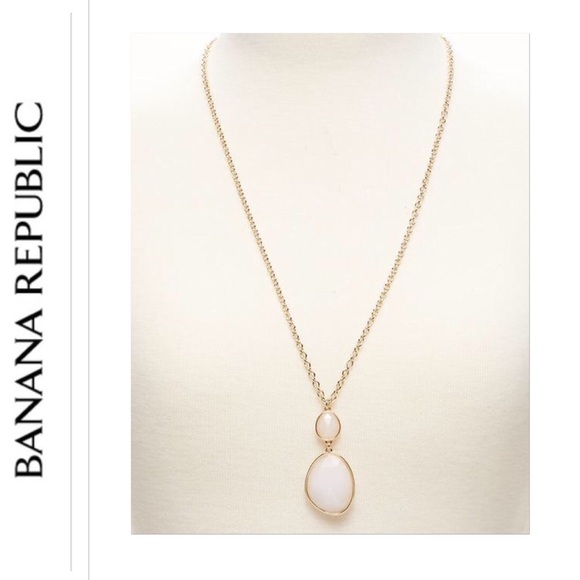 Banana Republic Stone Pendant - Picture 4 of 4