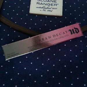 🔻REDUCED Urban Decay Revolution Lipgloss Failbait