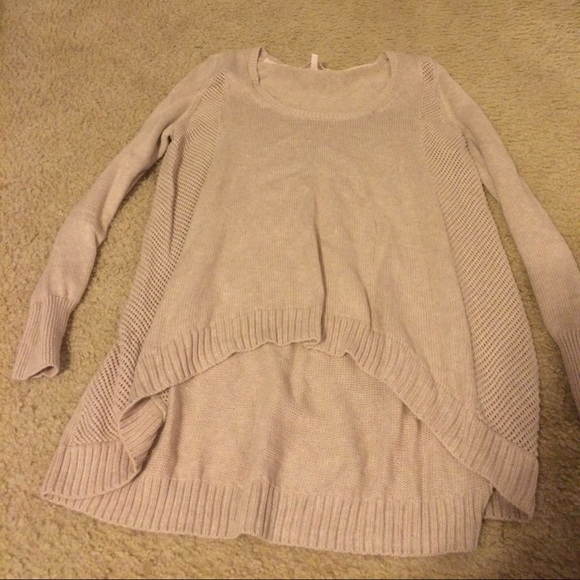 VS sweater