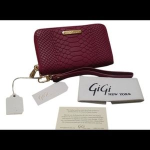 Gigi New York  Appealing python embossed wallet