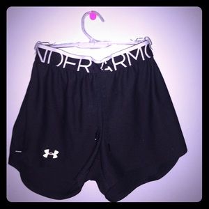 Under armor black athletic shorts