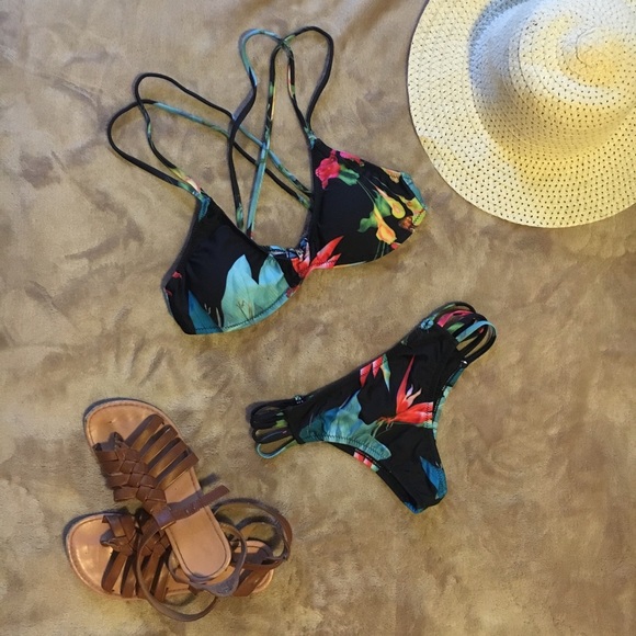 NWT Black Floral Bikini