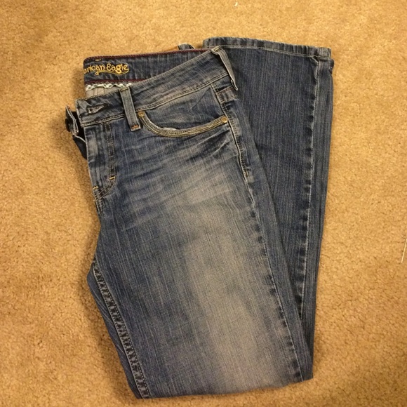 Denim American eagle size 8 faded jeans