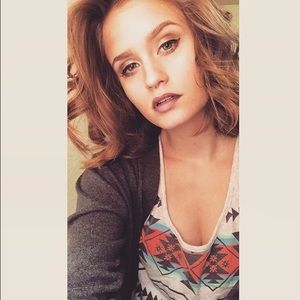 Meet your Posher, Danielle