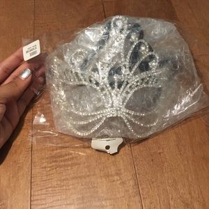 BRAND NEW Crystal Rhinestone Mask