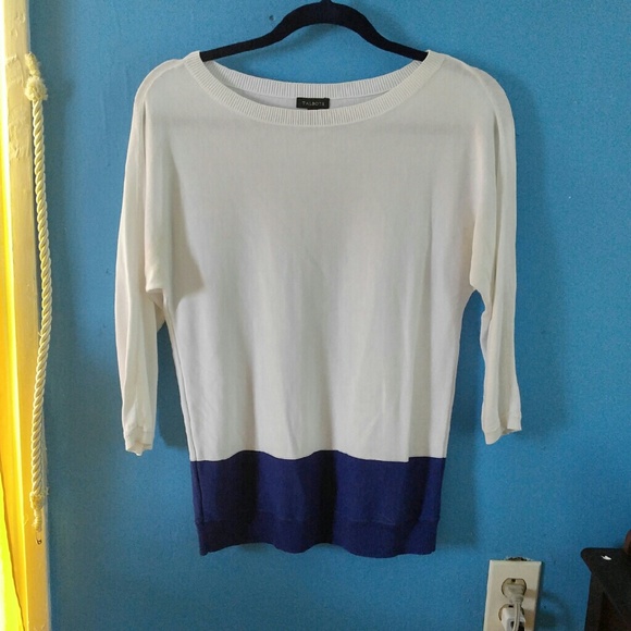 Quarter Sleeve WhiteCasual Shirt - Picture 3 of 4