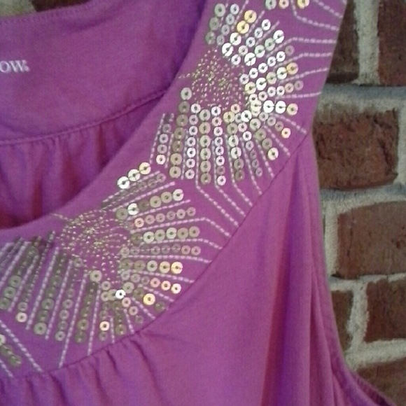 Top - Picture 3 of 3