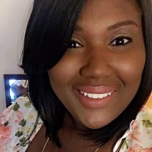 Meet your Posher, Stephanie