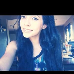 Meet your Posher, Casey