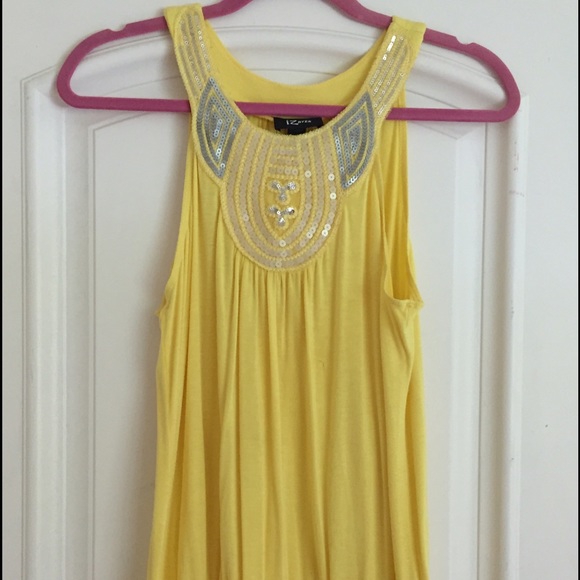 LAST CALL Yellow embellished top runs small