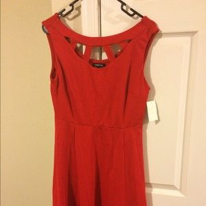 👗 Dress with cutouts in front 👗